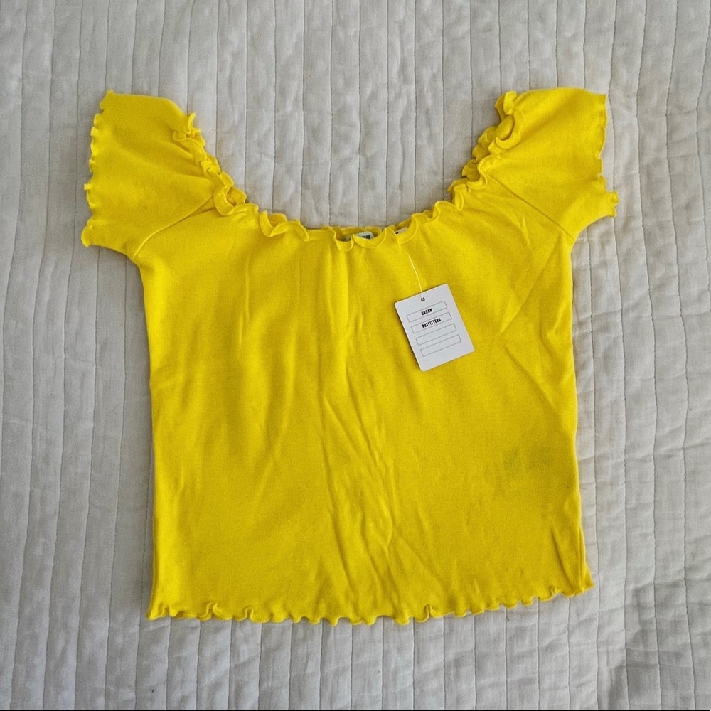 urban outfitters yellow top